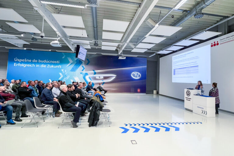 Vo Volkswagen Slovakia už s overovaním kvalifikácií začali. Teraz sa systém overovania kvalifikácií otvára aj ďalším záujemcom a firmám