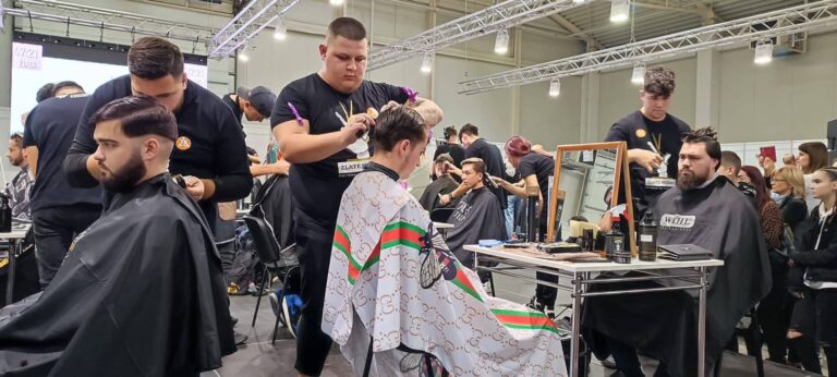 Stredoškoláci opäť excelovali na celoštátnej súťaži Skills Slovakia „O zlaté nožnice“